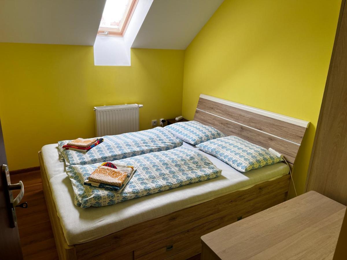 Privat Daniela Strba Apartment Luaran gambar